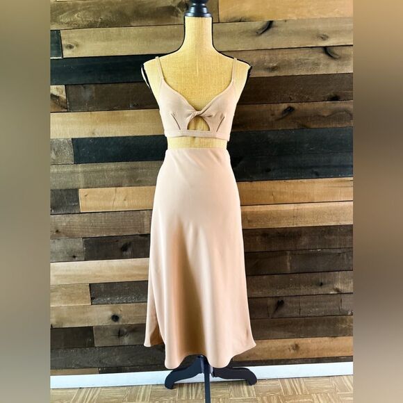 Express Dresses & Skirts - Express Women's Tan Skirt